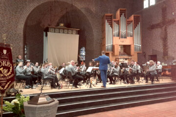 Uitwisselingsconcert met Voorne en Putten in de kerk in Zevenbergschen hoek op 19 november 2023