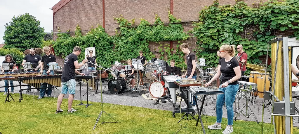 Midsummerconcert van Fanfare OKK met slagwerkgroep L'Union Fraternelle olv Tim Duijf